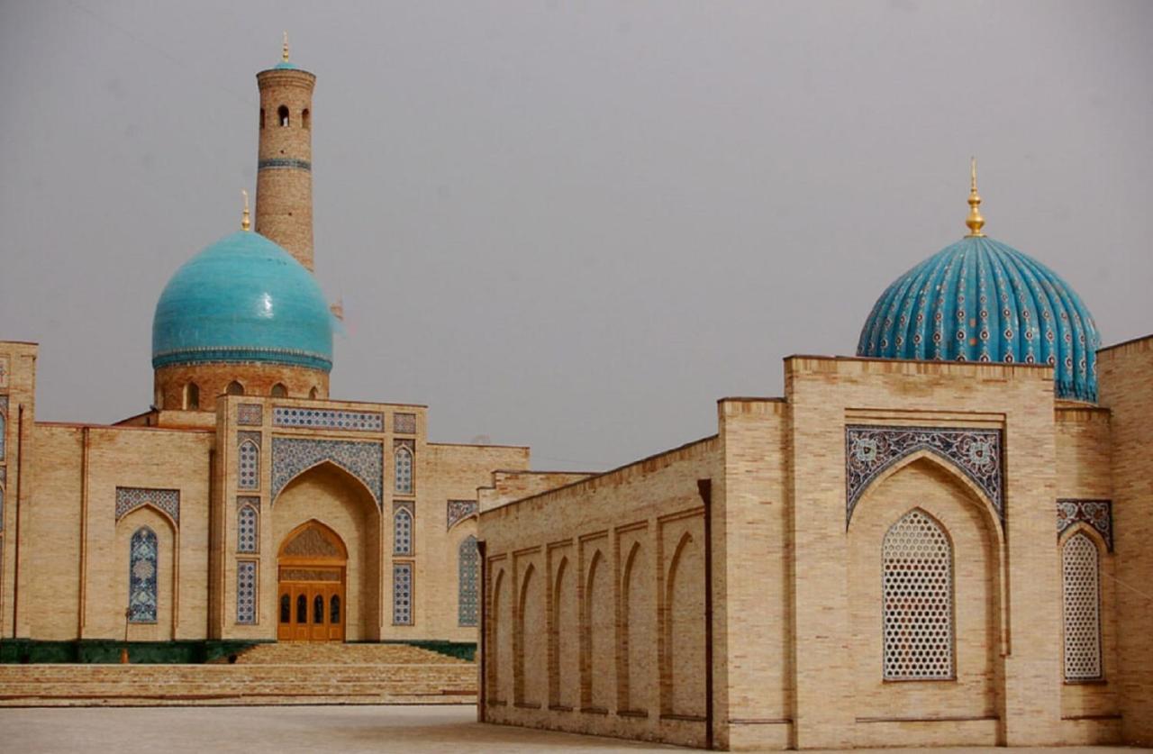 Apartemen 100 m² dengan 3 kamar tidur dan 1 kamar mandi pribadi di Distrik Shaykhontohur Tashkent Bagian luar foto
